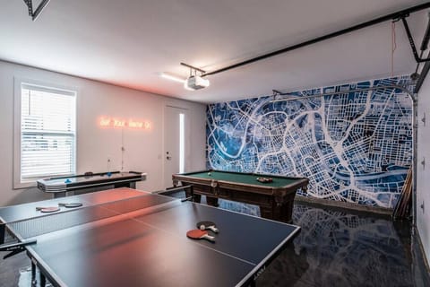 It's game time! Air hockey, table tennis & billiards.