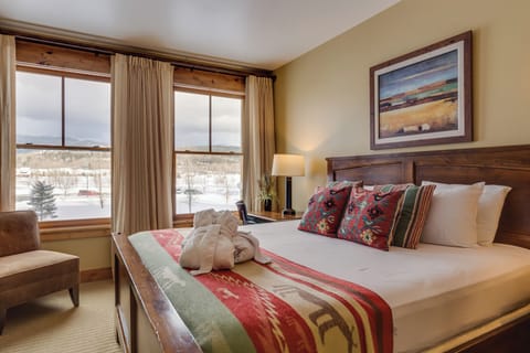 Wake up refreshed with mountain views and crisp linens.