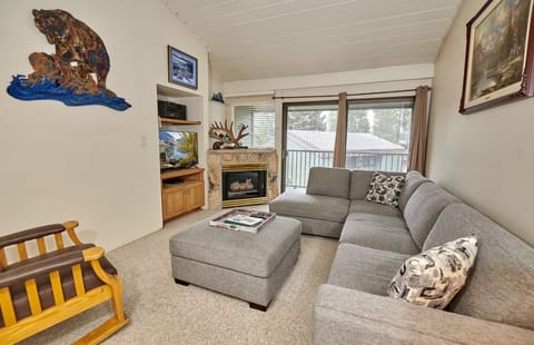 Furniture, Living Room, Room, Indoors, Couch