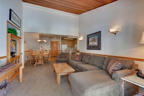 Couch, Furniture, Living Room, Room, Indoors