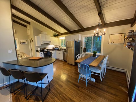 Open concept kitchen and dining area