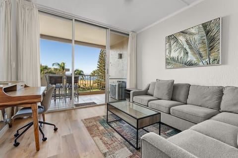 Living Room of Menehune Shores 627