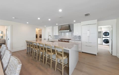 Wolf Range with 2 Ovens!