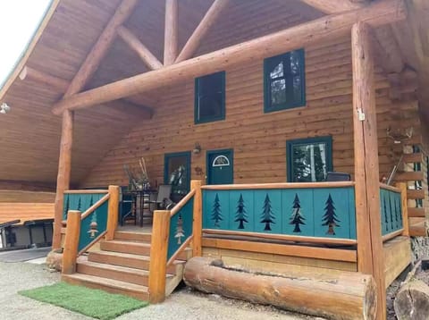 Entrance to the cabin