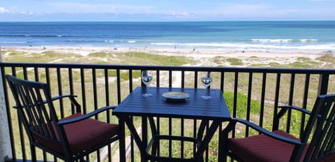 Large Balcony, Panoramic Ocean Views