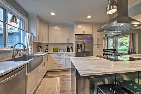 Fully Equipped Kitchen | Cooking Basics Provided