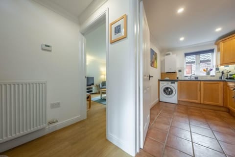 Ground floor: To the kitchen