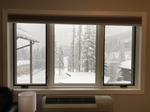 Wake up to snow flurries | Main Level