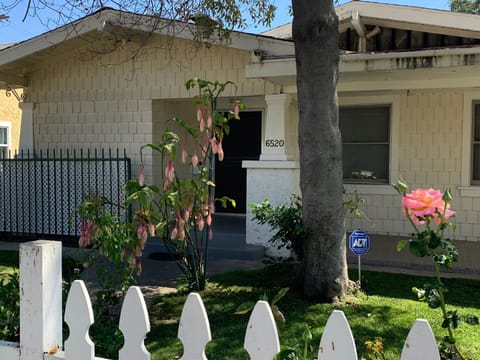 Front of the house 