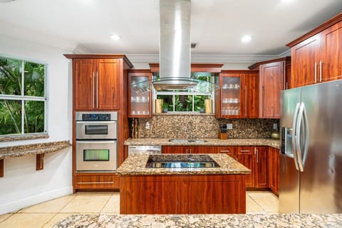 Only top of the line kitchen appliances for convenient cooking.