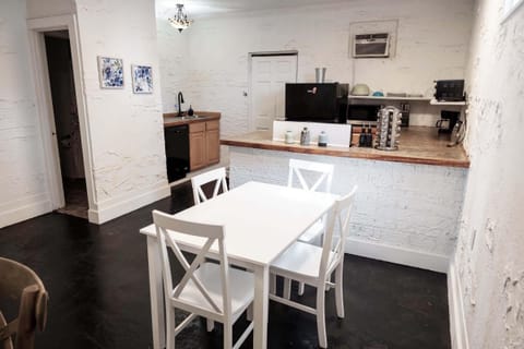 Full kitchen with lots of storage