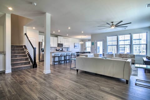 Living Room | Open Floorplan