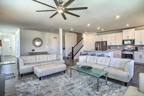 Living Room | Smart TV