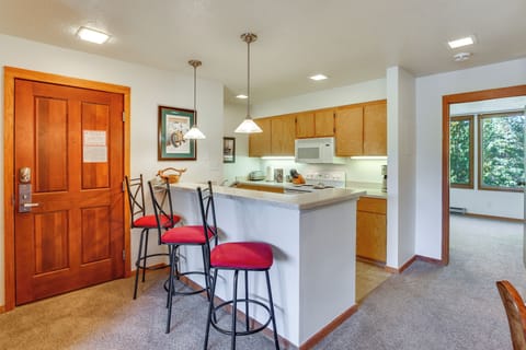 Kitchen | Drip Coffee Maker | Dishware & Glassware