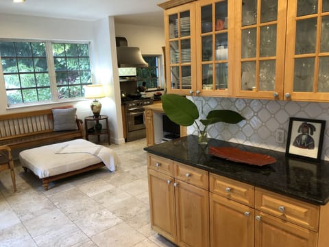 Hutch across from Breakfast nook.
