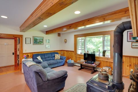 Living Room | Towels & Linens | Free WiFi | Not Suitable for Small Children