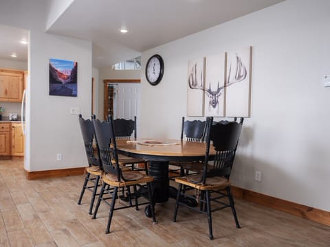 Dining table seats 6