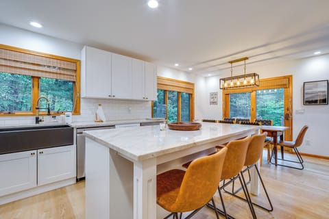 Kitchen | Spices | Cooking Utensils | Blender | Crockpot