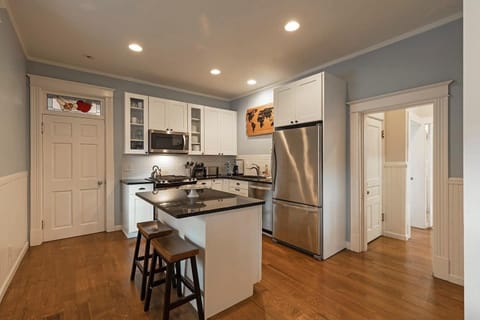 Kitchen  (Main Floor) 