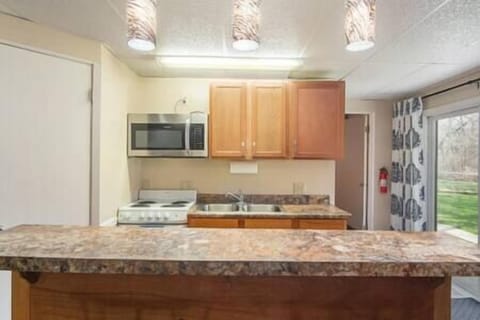 E9746476 8d08 4062 8a1e bae83cd352ea