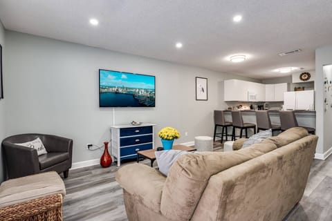 Open Living to Kitchen area