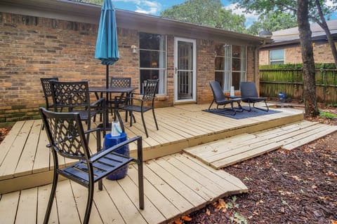 Chair, Furniture, Porch, Patio, Deck