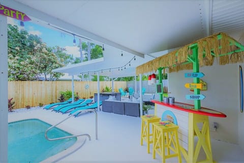Outdoor Bar
