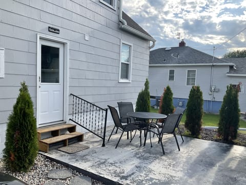 Access via back door and smart lock. 