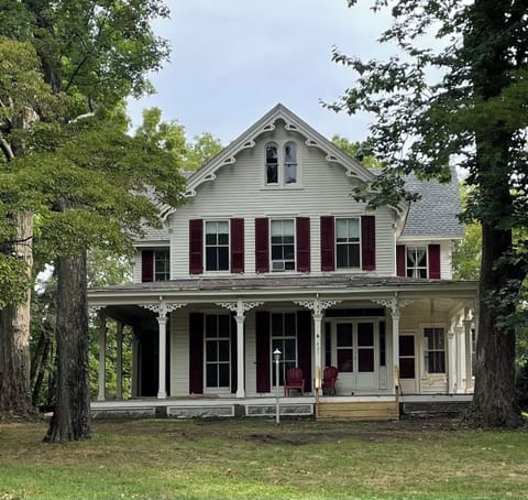 2700 sq feet.  Large front and back yards surrounded by trees.