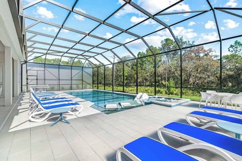 Private Pool & Patio