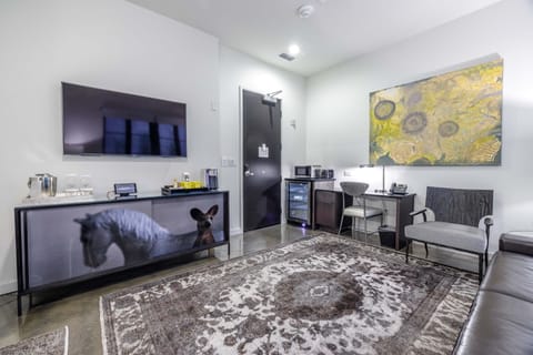 Stylish 1-bedroom suite.