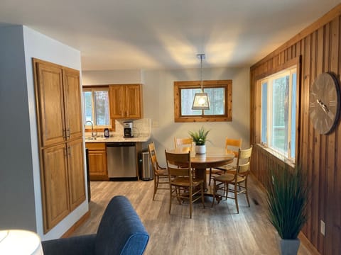 Dining room - seating for 5