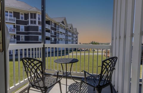 Discover the crisp mountain charm of Snowshoe during the summer in Mountain Lodge 212!