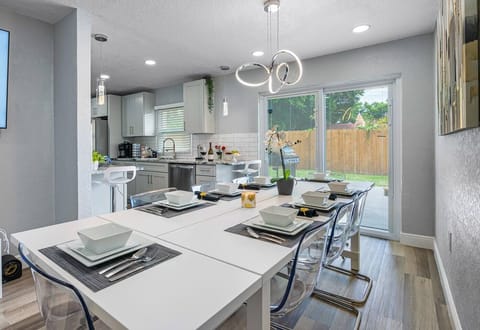 Enjoy freshly cooked meals during your entire stay at this lovely dining table!