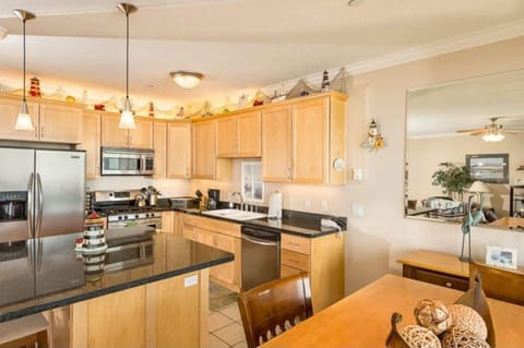 Beacon Heights, Amazingly Well-Equipped Kitchen