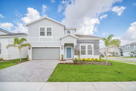 2089 Lelani Cir, Windsor Island_01.jpg