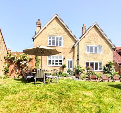 The spacious rear garden.