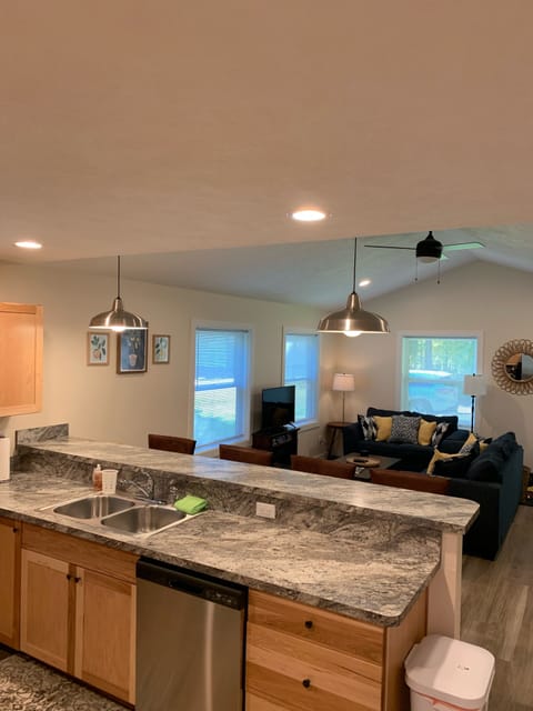 Smart TV w/ heater/fireplace. For hot days turn on our centra air conditioning