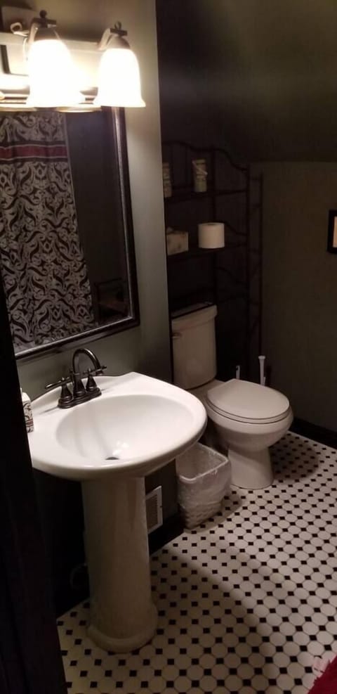3rd Floor Hall Shared Bathroom