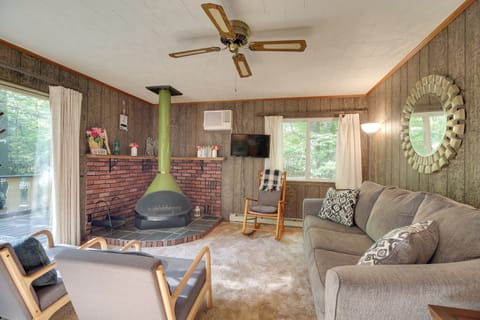 Jay Vacation Rental | 2BR | 1BA | 2 Stories | Stairs Required