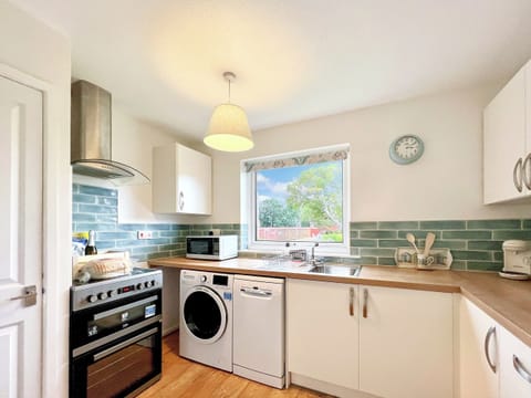 Kitchen | Seahorse Cottage, Cromer