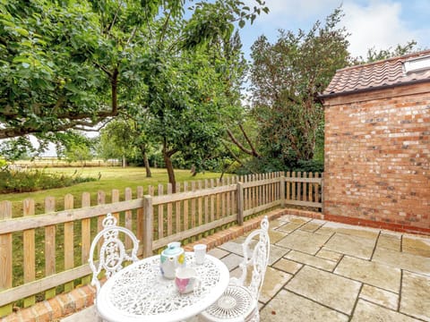 Open plan living space | The Croft - Retford Retreats, Laneham, near Lincoln