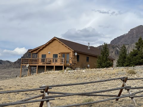 Welcome to Aviators Landing at Jim Mountain. Located halfway between Cody and Yellowstone National Park.