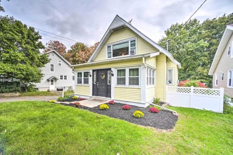 Latham Vacation Rental | 2BR | 2BA | 1,255 Sq Ft | 4 Steps Required