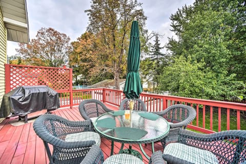 Private Deck | Gas Grill