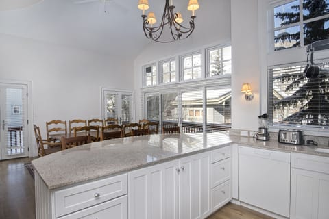 Kitchen - Beautifully upgraded kitchen looking into dining area.