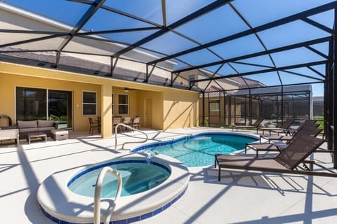 33_Pool_and_Spa_0721.jpg