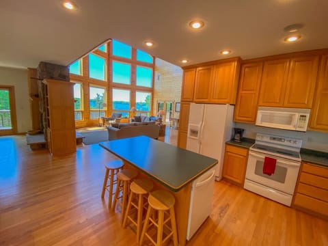 kitchen - views to family room (toward right), - views to dining room (left)