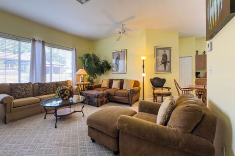 Spacious living Room 
