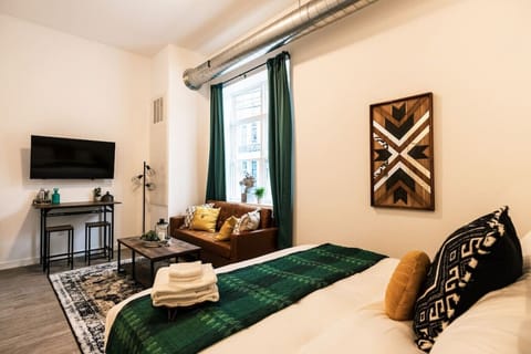 Studio apartment with king size bed